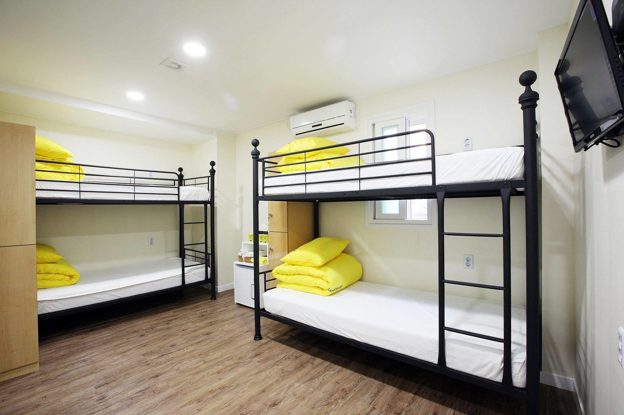 24 Guesthouse Myeongdong Avenue Seoul Exterior photo